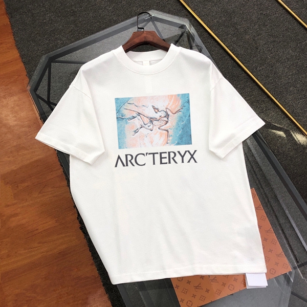 ブランドTシャツ正面デザイン